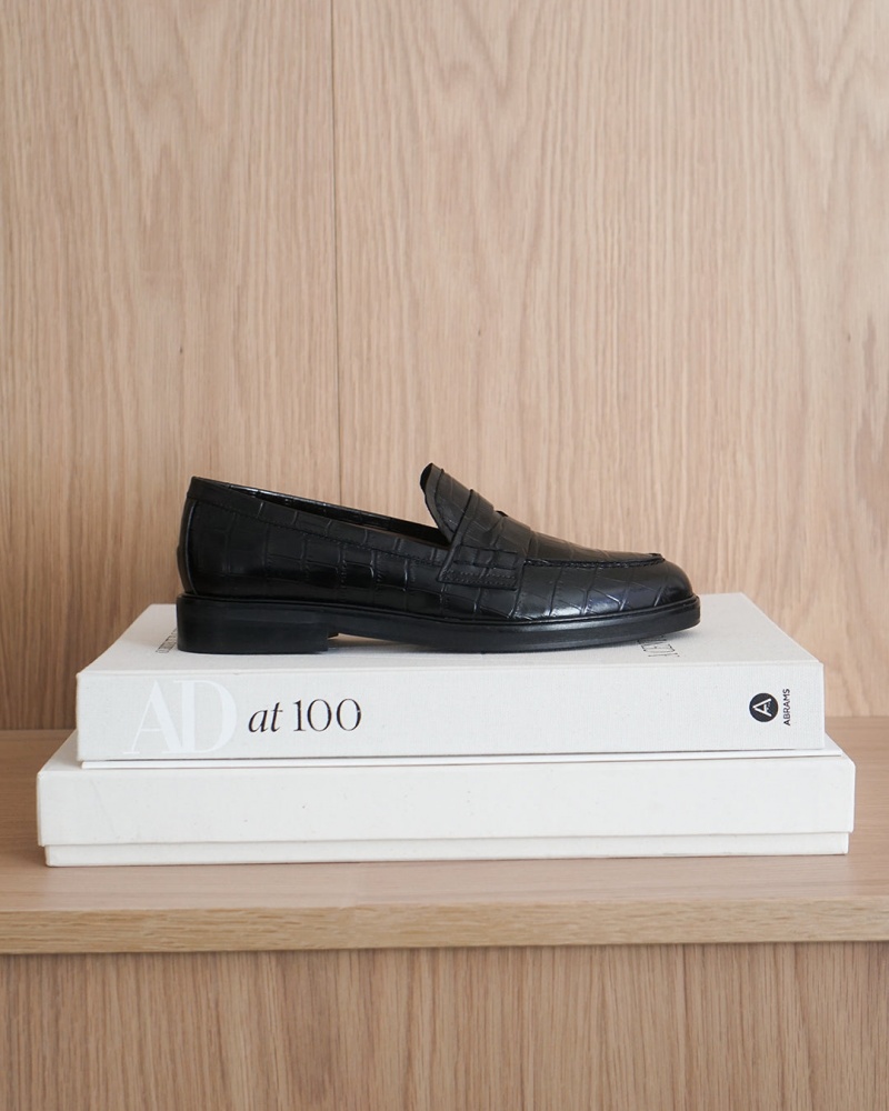 Black Flattered Sara Croco Leather Shoes Loafers | MNZFT88093